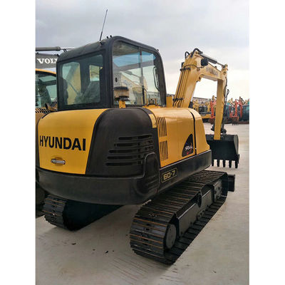 HYUNDAI 60 machine à excavation utilisée Poids 10000 KG et heures de travail réduites 2001-4000