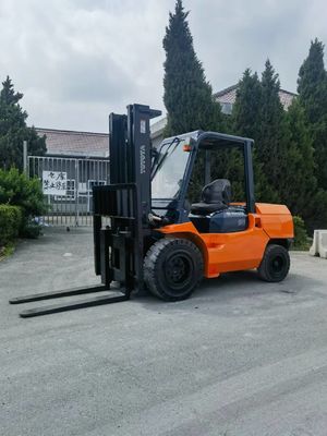 Un moteur diesel puissant 5 tonnes Toyota chariot élévateur 3 tonnes 3.5 tonnes utilisé chariot élévateur