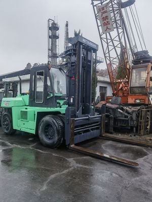 15 tonnes de chariot élévateur diesel Mitsubishi FD150 pour améliorer l'efficacité des hôtels