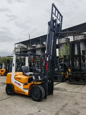 3000 kg moteur diesel chariot élévateur 3 tonnes au Japon Original Komatsu TCM Toyota FD30 FD30T6