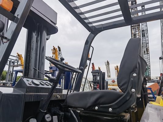 Autres chariots élévateurs diesel HOT Komatsu 10 tonnes 12 tonnes 15 tonnes 16 tonnes avec mât de conteneur