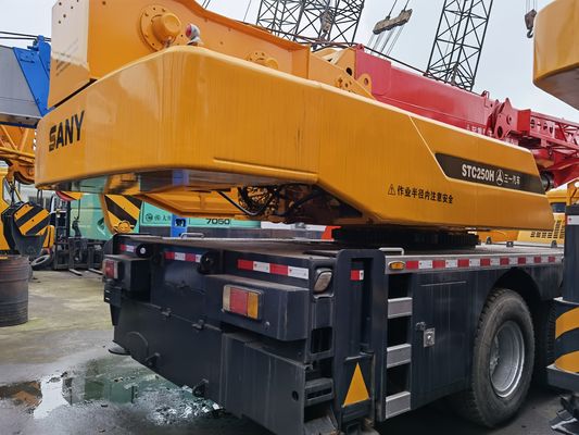SANY STC250 Grue mobile de capacité de levage de 25 tonnes et cylindre hydraulique d'origine