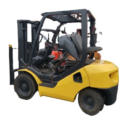 Choix des hôtels Komatsu FD25 2,5 tonnes Mini chariot élévateur avec une longueur de fourchette de 1200 mm à Shanghai