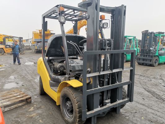 Choix des hôtels Komatsu FD25 2,5 tonnes Mini chariot élévateur avec une longueur de fourchette de 1200 mm à Shanghai
