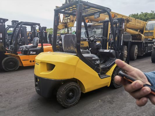 Camions élévateurs à trois tonnes FD25 FD50 1,5 tonne 2,5 tonne 3 tonnes 5 tonnes fabriqués au Japon