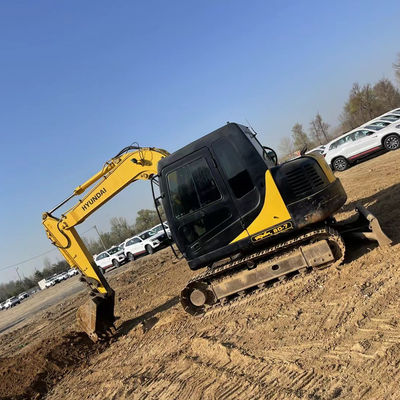 Excavateur Hyundai 80 en bon état avec cylindre hydraulique original