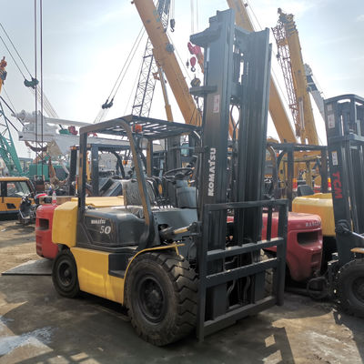 Équipement de levage japonais utilisé Komatsu FD50 5 tonnes en excellent état