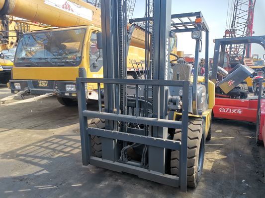 Équipement de levage japonais utilisé Komatsu FD50 5 tonnes en excellent état