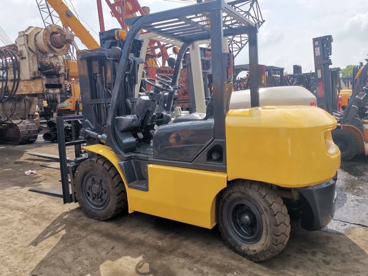 4000 kg de poids Petit chariot élévateur diesel au Japon Komatsu FD30 FD40 FD50 3 tonnes 4 tonnes 5 tonnes