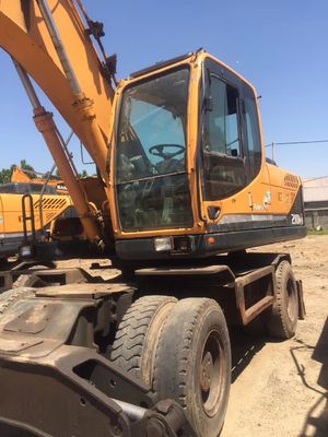 Excavateur à roues Hyundai 210-9 d'occasion de 15 tonnes avec capacité de seau de 4 m3