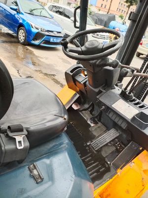 Largeur de fourche de routine Toyota Diesel 4 tonnes avec hauteur de levage de 6 m et moteur japonais