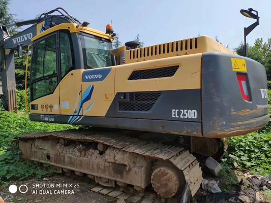 Excavateur Volvo EC250DL d'occasion de 0 à 2000 heures de travail et de 25 tonnes de poids de fonctionnement