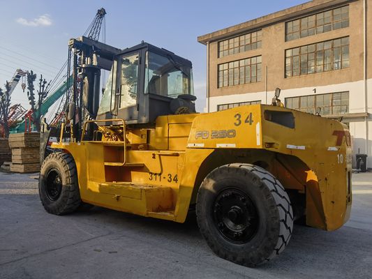 TCM FD250 de fabrication japonaise 25 tonnes, chariot élévateur diesel utilisé pour la manutention de matériaux