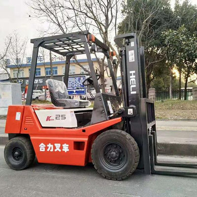 Hélicoptère CPC K35 chariot élévateur 3,5 tonnes 3M hauteur de levage Bon état pour restaurant