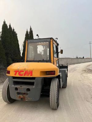 8 tonnes de chariot élévateur à fourche TCM FD80 à Shanghai avec des dimensions et une largeur de fourchette de routine