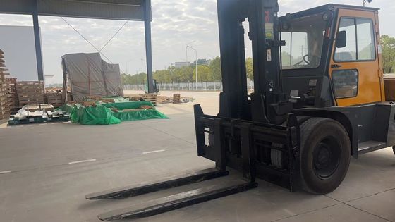 8 tonnes de chariot élévateur à fourche TCM FD80 à Shanghai avec des dimensions et une largeur de fourchette de routine