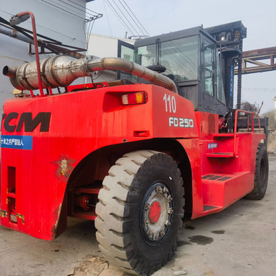 Camion à pinces de 6 m de hauteur TCM FD250 25 tonnes chariot élévateur diesel utilisé avec virage latéral à Shanghai