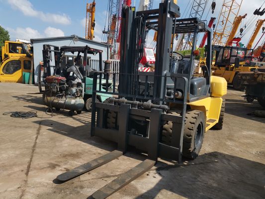 FD70 TCM Komatsu Toyota 7 tonnes chariot élévateur à fourche avec une garantie d'un an et une longueur de fourche de 1200 mm