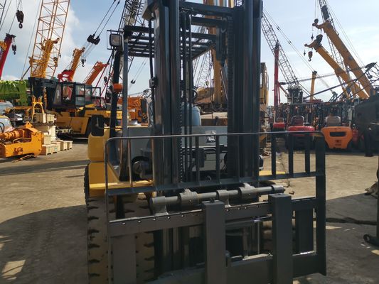 Le Japon a fabriqué un chariot élévateur Komatsu FD70 de 7 tonnes avec une longueur de fourchette de 1200 mm et une puissance diesel