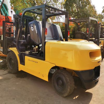 5 tonnes Japon Original Komatsu FD50-7 chariot élévateur diesel à Shanghai avec une longueur de fourchette de 1200 mm