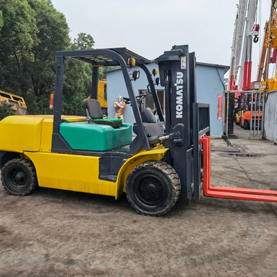 Source d'alimentation manuelle Le chariot élévateur Komatsu FD50 avec technologie de levage japonaise d'origine