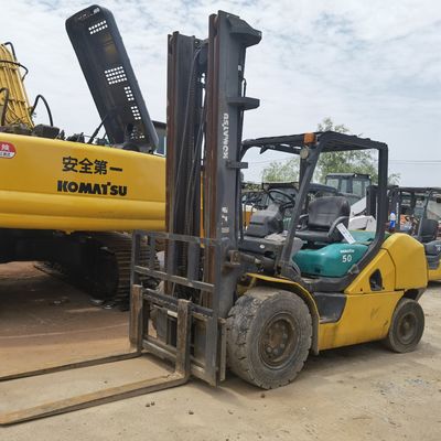 5 tonnes de chariot élévateur Komatsu FD50-10 FD50-7 FD50 avec alimentation manuelle et en bon état