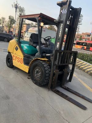 Télélivrateur diesel Komatsu Fd30 d'occasion de 3 tonnes avec moteur en option et largeur de fourchette 1200 mm