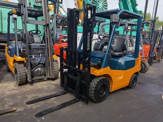 1500 kg Toyota 7FD15 1,5 tonne chariot élévateur à fourche avec décalage latéral