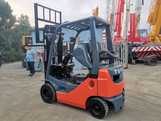 Largeur de fourche de routine 1,5 tonne Toyota FD15 diesel chariot élévateur à 2 étages 3 mètres à Shanghai