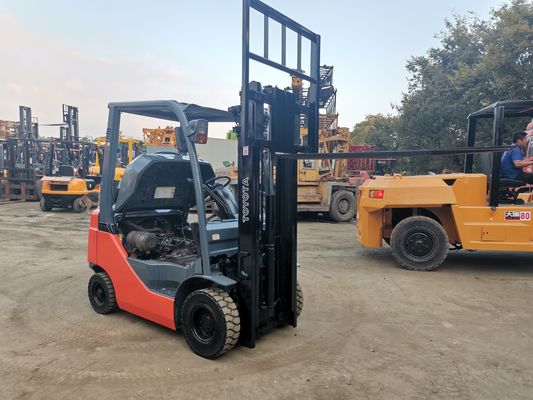 Largeur de fourche de routine 1,5 tonne Toyota FD15 diesel chariot élévateur à 2 étages 3 mètres à Shanghai