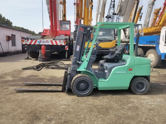 Télélivrateur diesel Mitsubishi 3 tonnes FD50 FD70 FD250 FD300 d'occasion avec largeur de fourchette de 180 mm