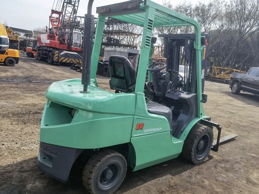Télélivrateur diesel Mitsubishi 3 tonnes FD50 FD70 FD250 FD300 d'occasion avec largeur de fourchette de 180 mm