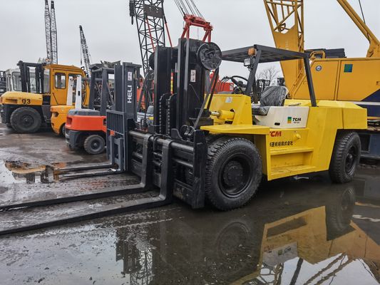 TCM FD100 chariot élévateur diesel de 10 tonnes avec hauteur de levage de 3 m et largeur de fourchette de 4,5 m à Shanghai