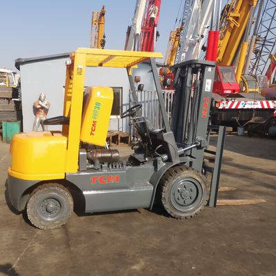 Puissant TCM Telescopic Diesel FD30 T5 chariot élévateur 3 Tonnes 45 récupérer à la réparation de machines