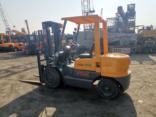 Puissant TCM Telescopic Diesel FD30 T5 chariot élévateur 3 Tonnes 45 récupérer à la réparation de machines