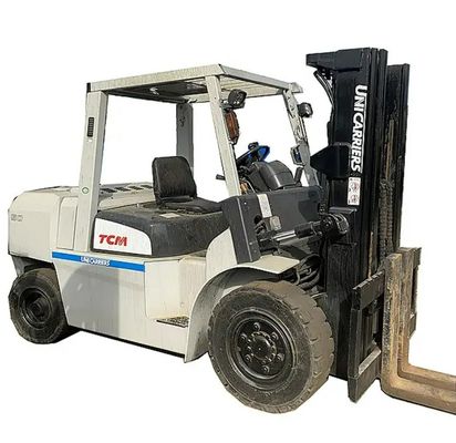 TCM FD50 chariot élévateur de 5 tonnes à deux portes et moteur diesel