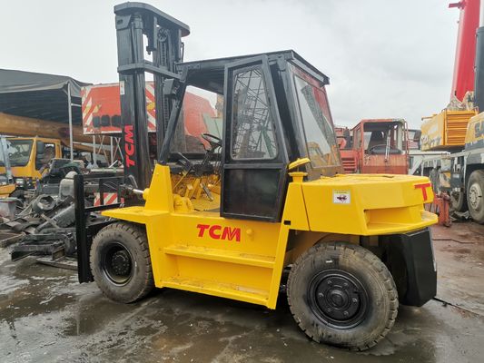 TCM FD70Z8 utilisé chariot élévateur avec dents automatiques et source d'alimentation moteur diesel à Shanghai