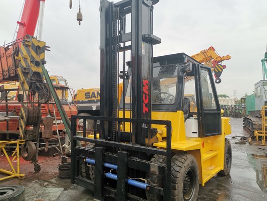 TCM FD70Z8 utilisé chariot élévateur avec dents automatiques et source d'alimentation moteur diesel à Shanghai