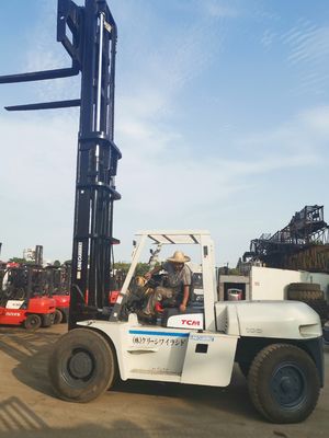 TCM FD100 10 tonnes élévateur à fourche diesel d'occasion pour les opérations et l'efficacité des boissons alimentaires