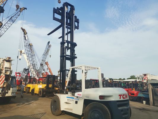 TCM FD100 10 tonnes élévateur à fourche diesel d'occasion pour les opérations et l'efficacité des boissons alimentaires