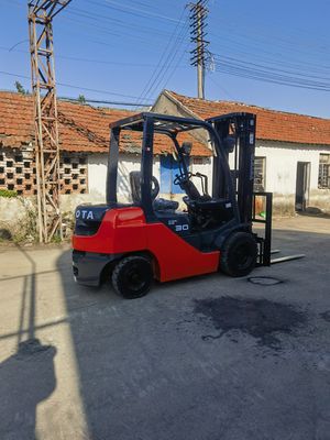 Poids KG 3000 kg Toyota usée chariot élévateur 3 tonnes FD30 8f30 Japon Original pour l'exploitation minière de l'énergie