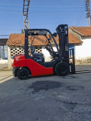 Poids KG 3000 kg Toyota usée chariot élévateur 3 tonnes FD30 8f30 Japon Original pour l'exploitation minière de l'énergie