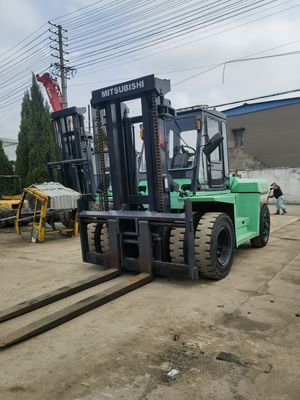 Shanghai Vente Mitsubishi FD120 chariot élévateur en bon état pour l'industrie alimentaire et des boissons