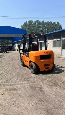 Hangcha R100 R30 chariot élévateur diesel 5000 kg pour les opérations d'entrepôt dans les magasins de vêtements
