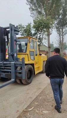 20 tonnes de chariot élévateur TCM originaire du Japon et propulsé par moteur diesel pour boissons alimentaires