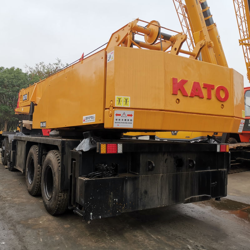 45000 kg Poids KATO NK450 45 tonnes Grue de camion avec des performances originales et excellentes