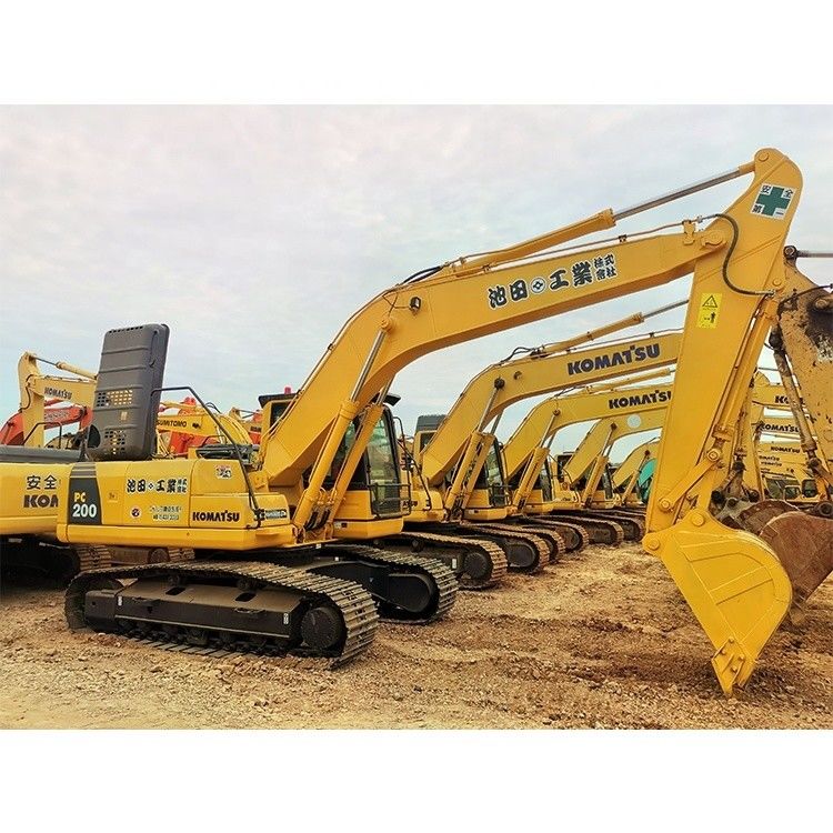 20 tonnes d'excavatrice utilisée Komatsu Pc200 Excavatrice à rouleaux d'occasion 2001-4000 heures