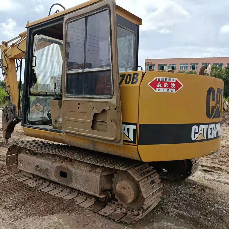 Excavateur CAT E70B d'occasion 7 TON Poids de fonctionnement à Shanghai Adapté à tous les terrains