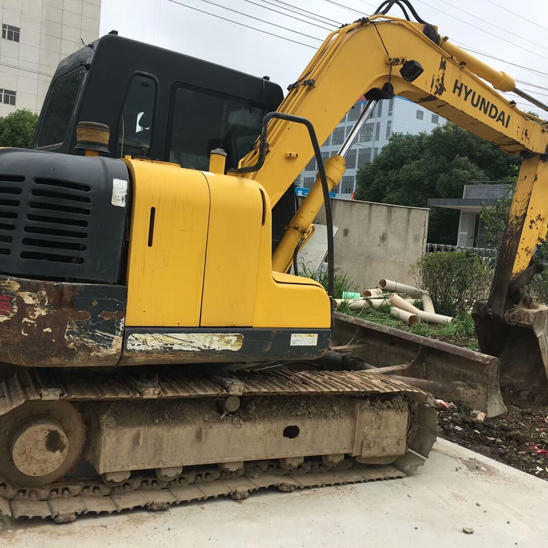 Moteur d'origine 8 tonnes Poids de fonctionnement Mini-excavatrice HYUNDAI 80 Machine d'occasion