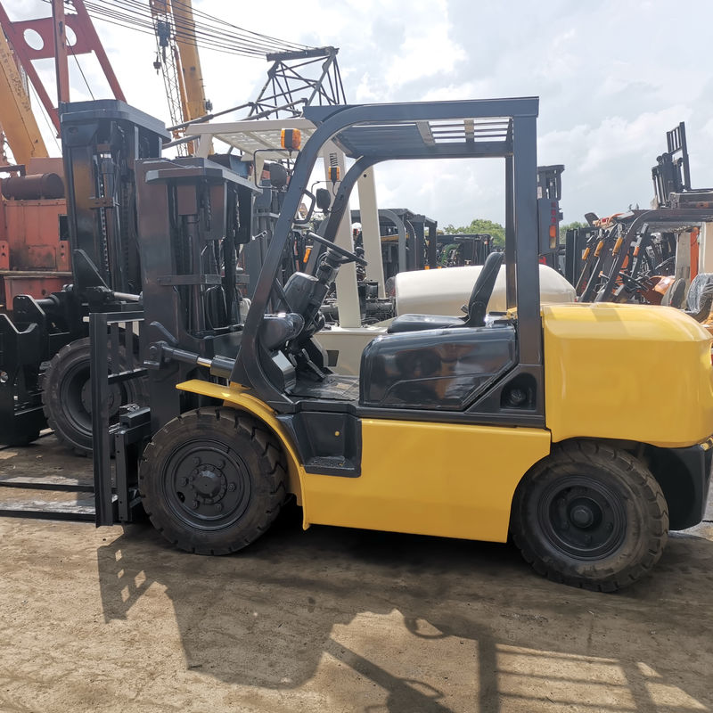 4000 kg de poids Petit chariot élévateur diesel au Japon Komatsu FD30 FD40 FD50 3 tonnes 4 tonnes 5 tonnes